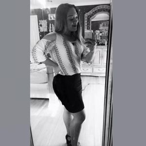 Meet your Posher, Valeria